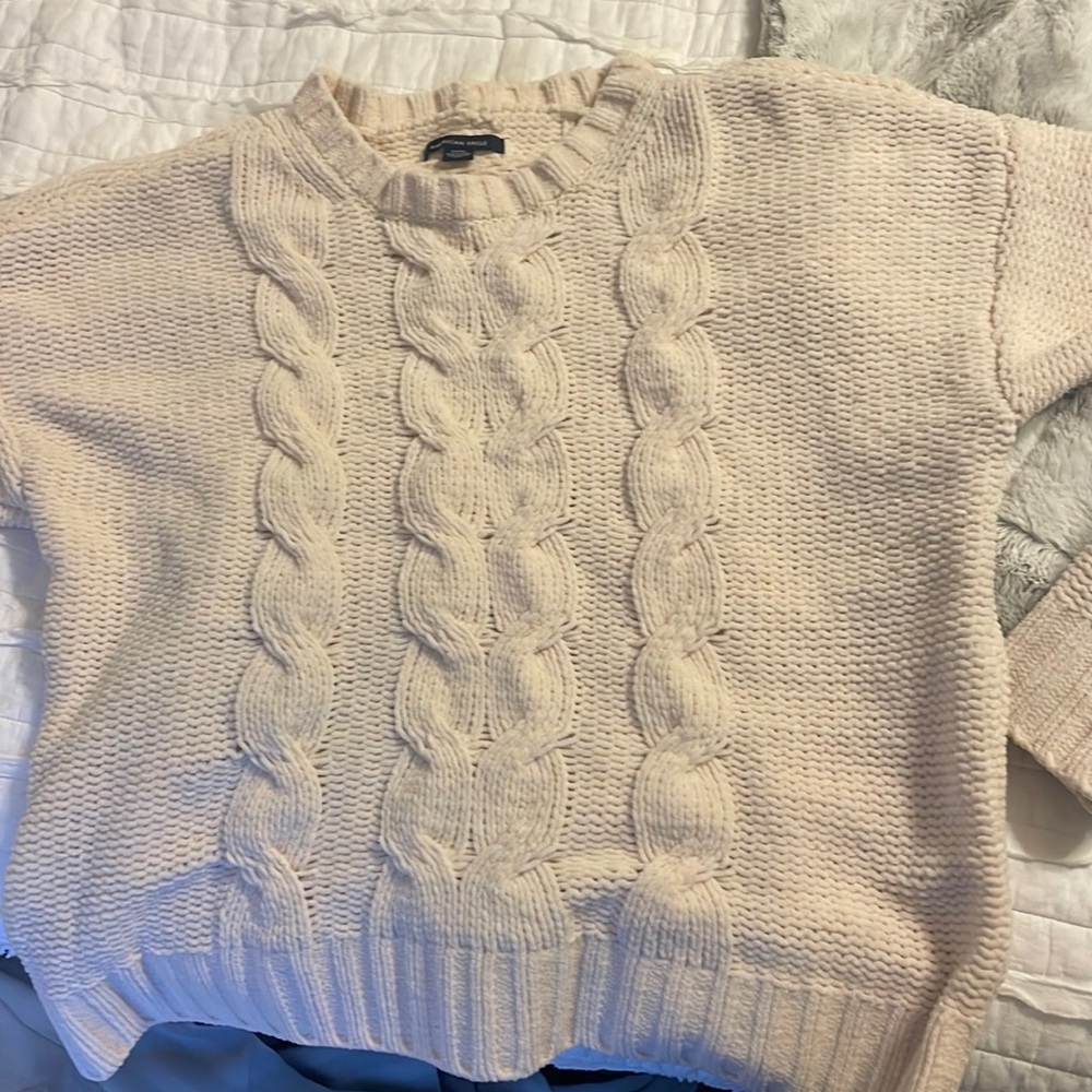 American Eagle Sweater